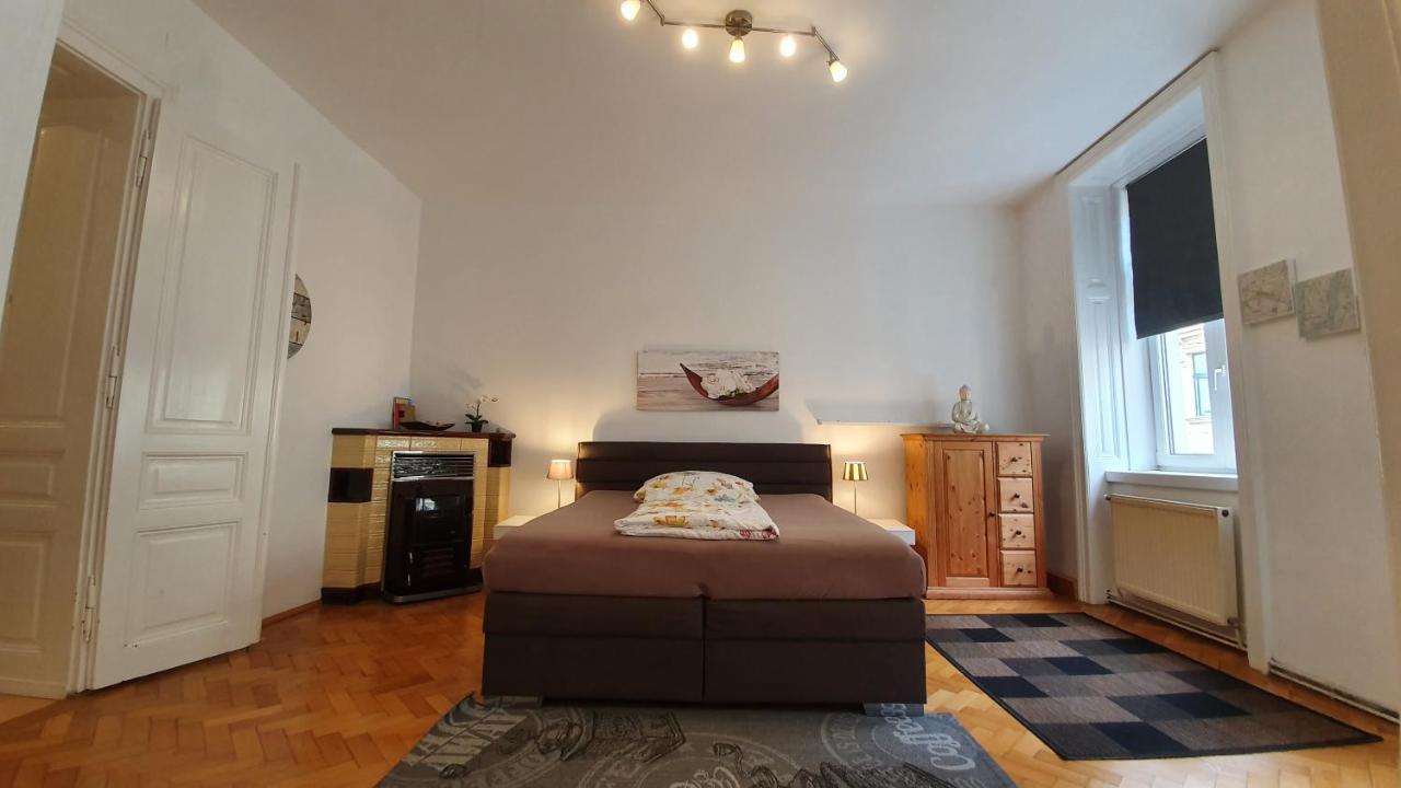 Gorgeous Viennese Apartment 10 Min To City Center Exterior photo
