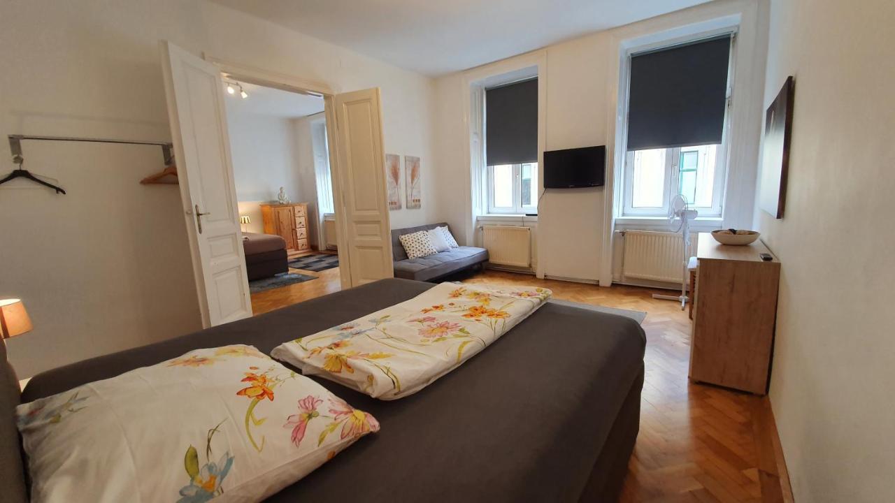 Gorgeous Viennese Apartment 10 Min To City Center Exterior photo